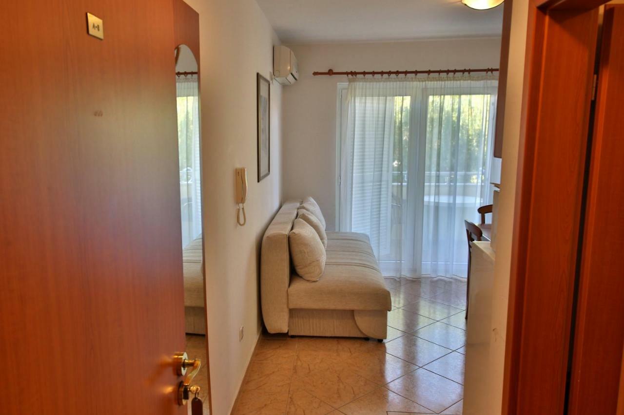 Dalmacia Apartments Srima Εξωτερικό φωτογραφία