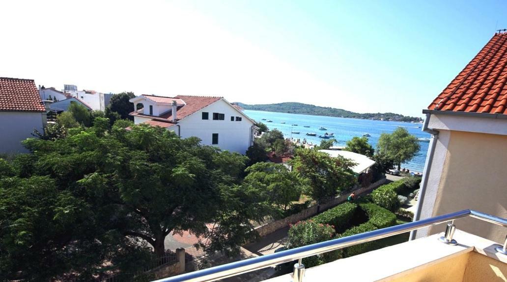 Dalmacia Apartments Srima Εξωτερικό φωτογραφία
